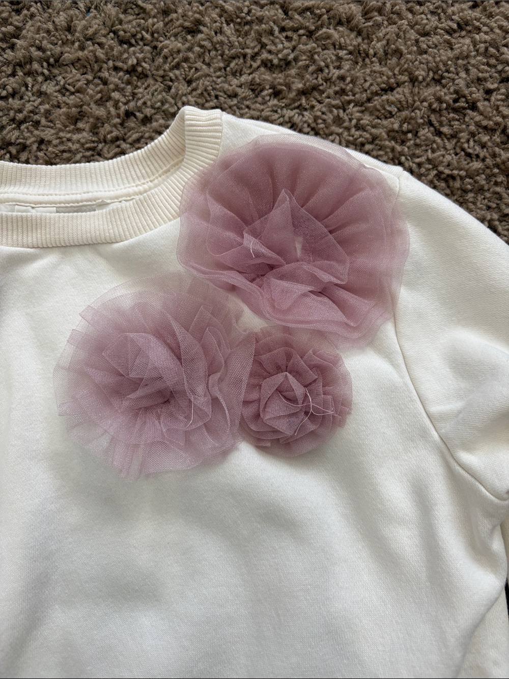H&M Cream Crewneck Sweatshirt with Pink Accent - Picture 3 of 5